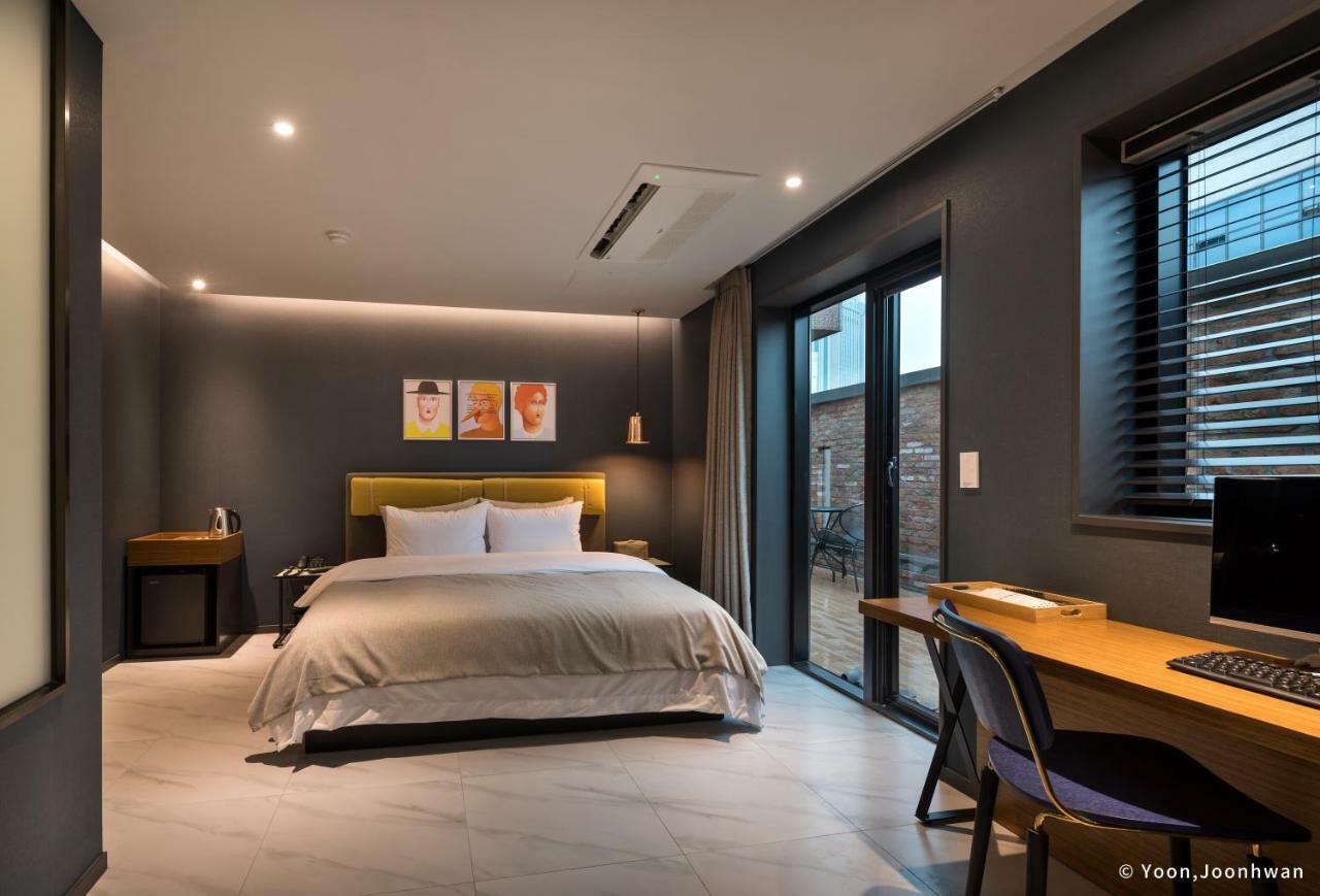 Brown Dot Hotel Seomyeon Busan Eksteriør billede