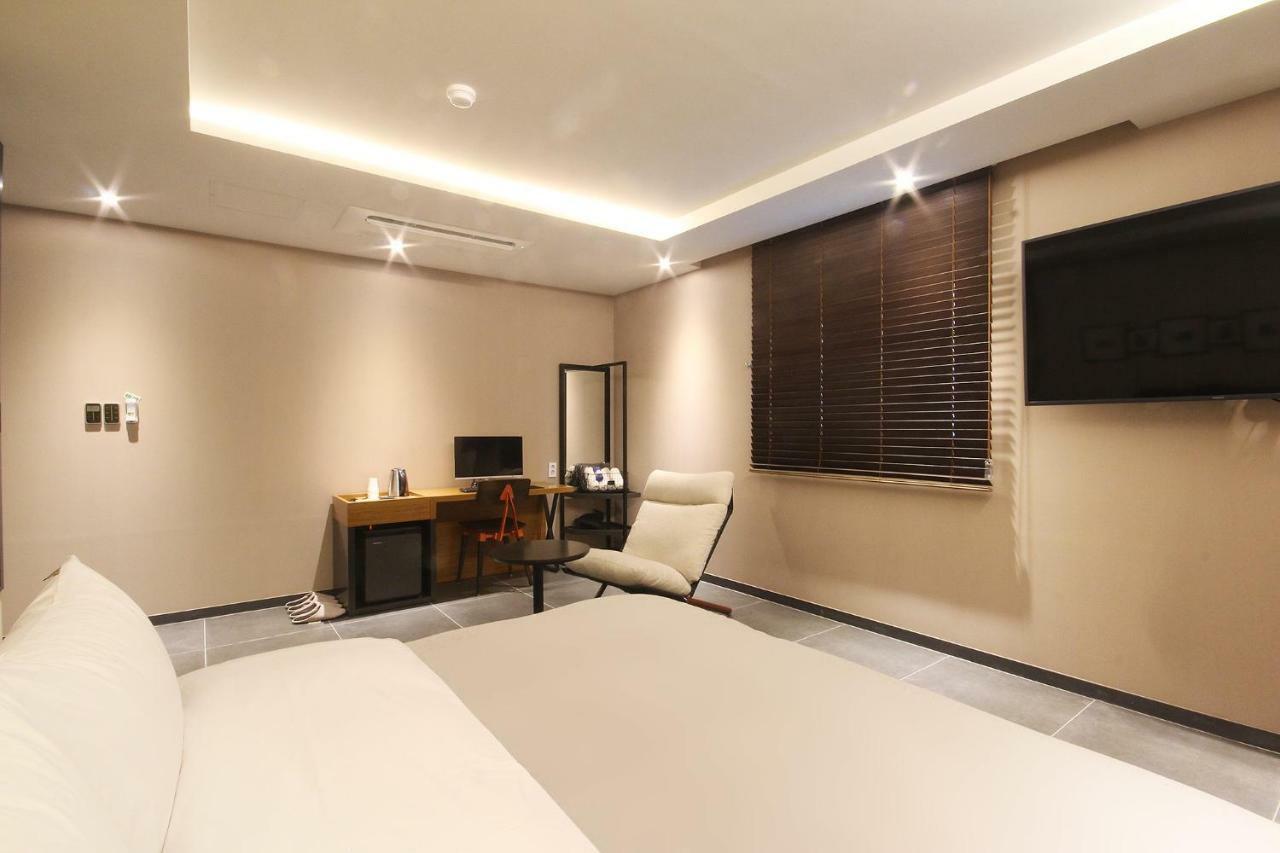 Brown Dot Hotel Seomyeon Busan Eksteriør billede