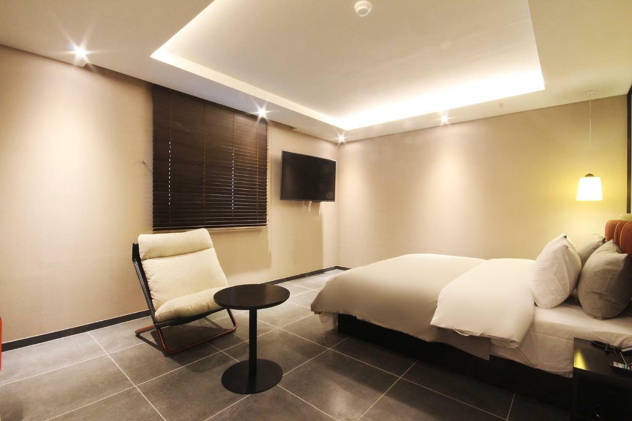 Brown Dot Hotel Seomyeon Busan Eksteriør billede