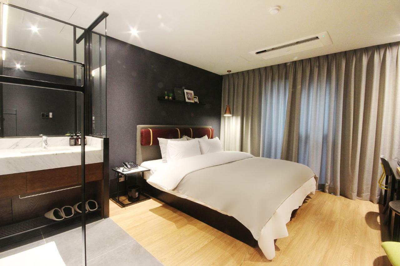 Brown Dot Hotel Seomyeon Busan Eksteriør billede