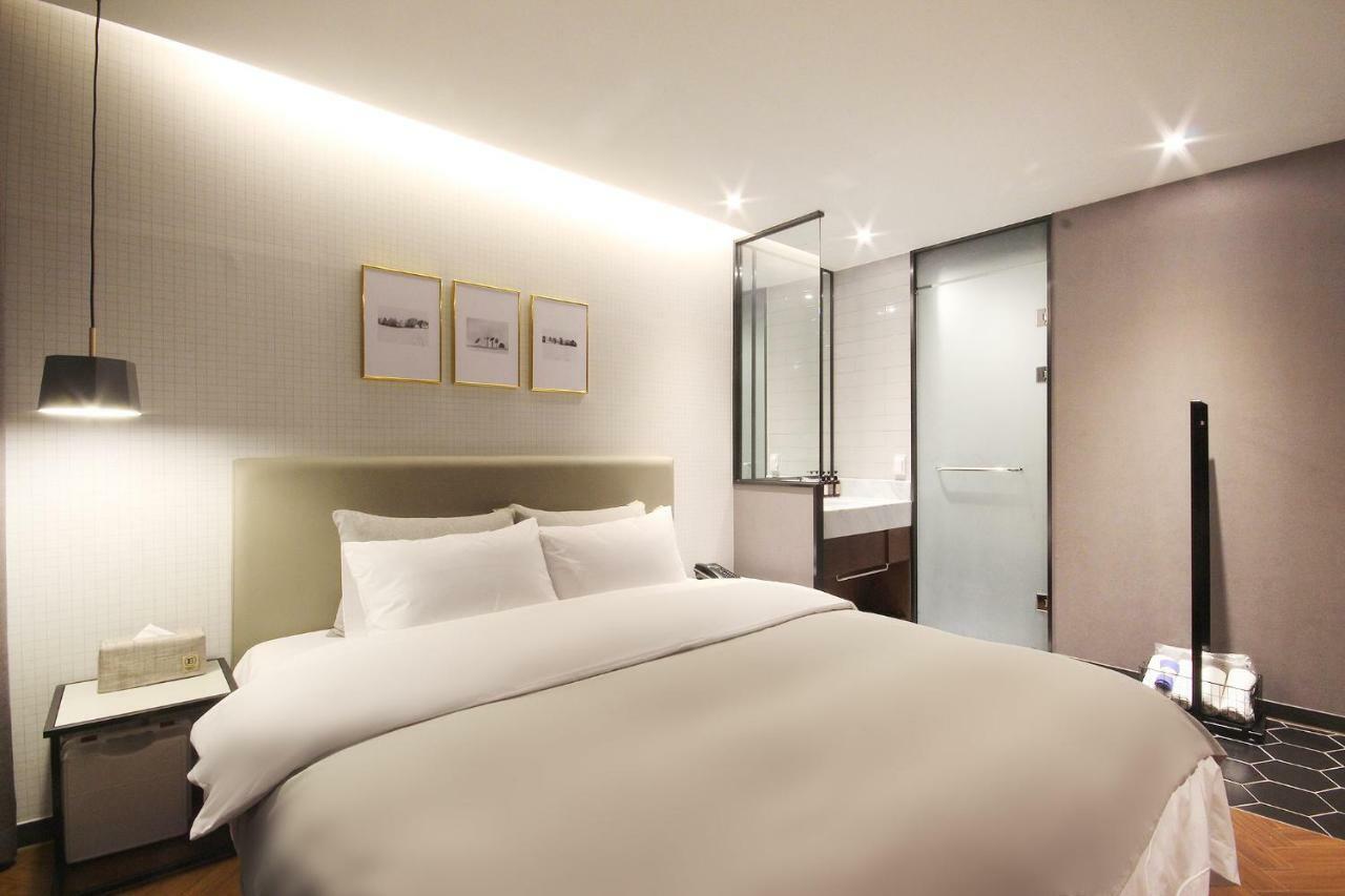 Brown Dot Hotel Seomyeon Busan Eksteriør billede