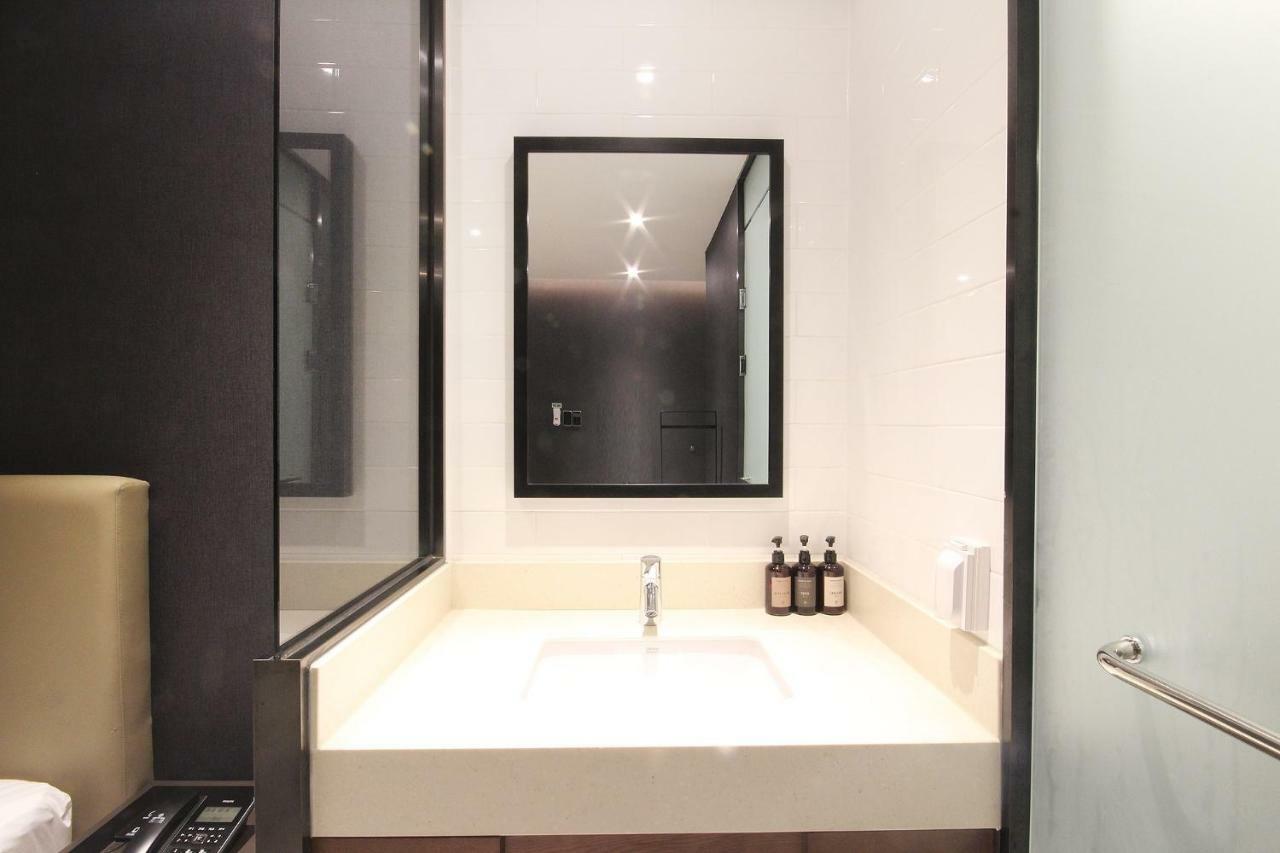 Brown Dot Hotel Seomyeon Busan Eksteriør billede