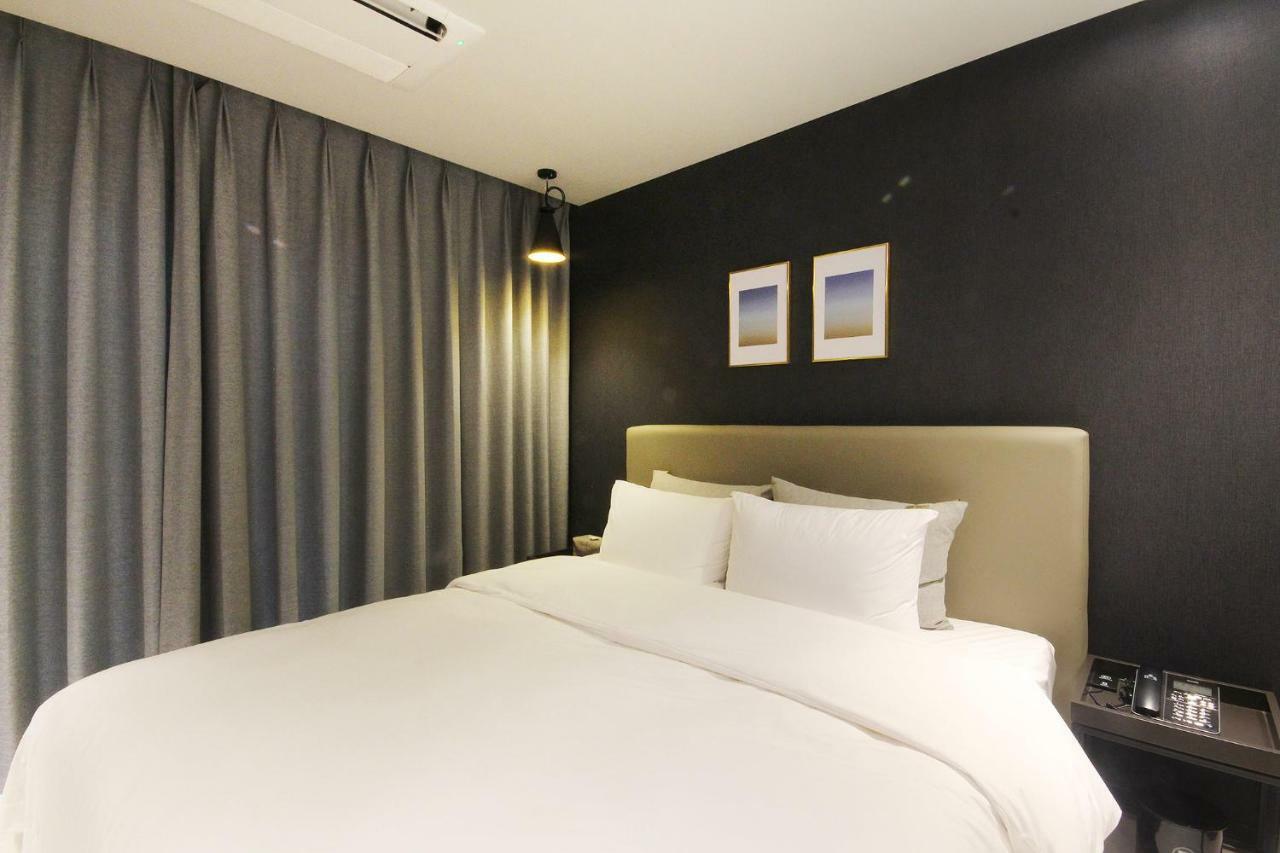 Brown Dot Hotel Seomyeon Busan Eksteriør billede