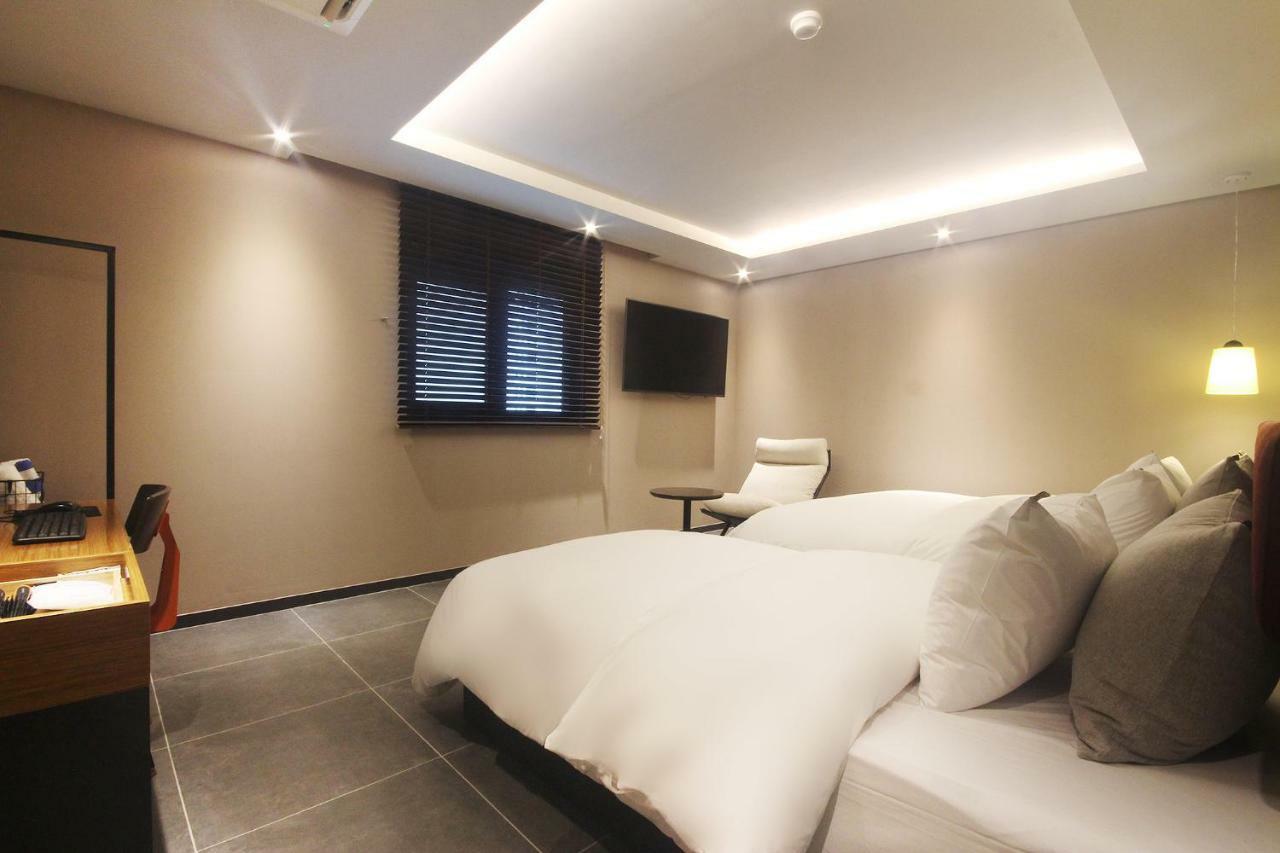 Brown Dot Hotel Seomyeon Busan Eksteriør billede