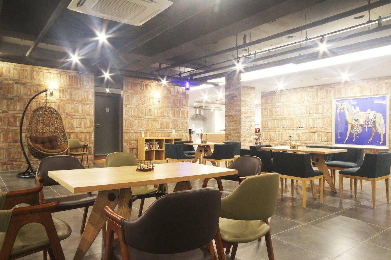 Brown Dot Hotel Seomyeon Busan Eksteriør billede