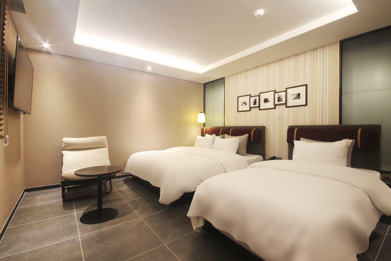 Brown Dot Hotel Seomyeon Busan Eksteriør billede