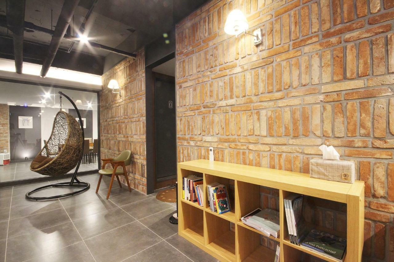 Brown Dot Hotel Seomyeon Busan Eksteriør billede
