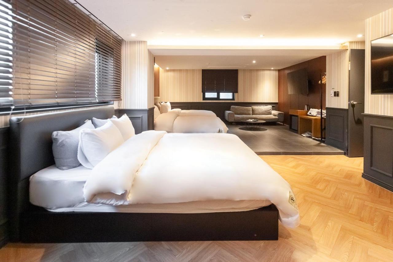 Brown Dot Hotel Seomyeon Busan Eksteriør billede
